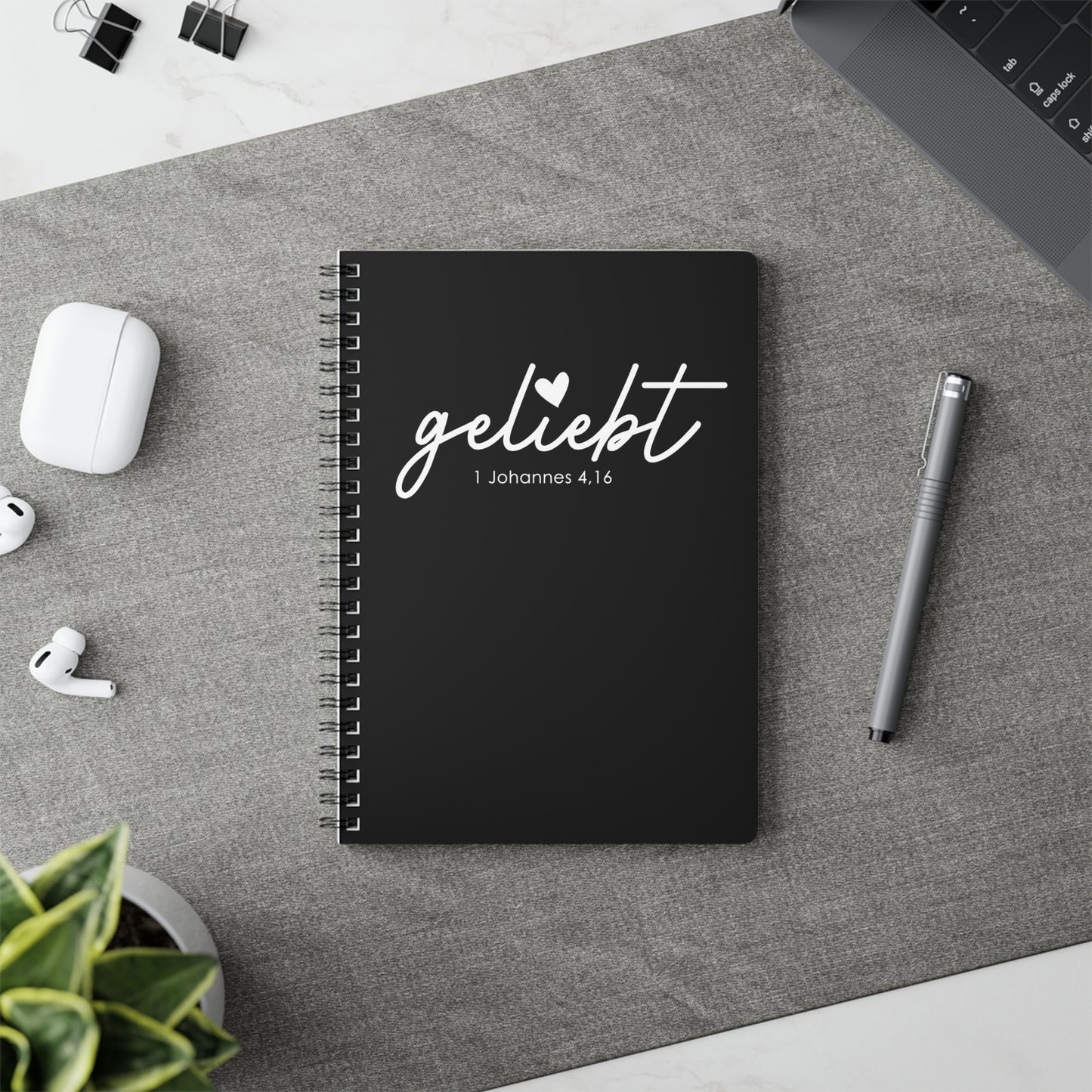 Geliebt 1. Johannes 4,16 | Christliches Notizbuch Schwarz | Christliche Geschenke | Gesegnet