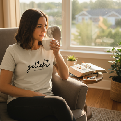 Geliebt Johannes 4,16 Damen T-Shirt